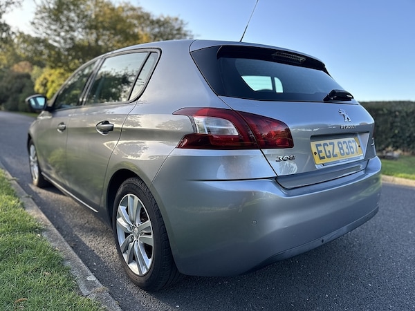 Used Peugeot 308 2017 for sale - 76034923: Photo 8