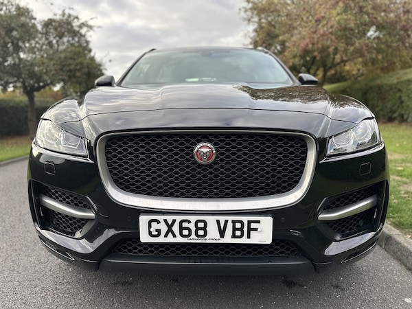 Used Jaguar F-Pace 2018 for sale - 76232396: Photo 13
