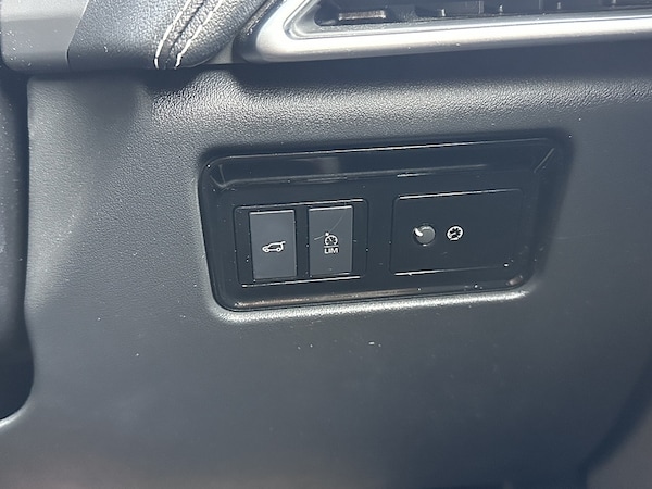 Used Jaguar F-Pace 2018 for sale - 76232396: Photo 23