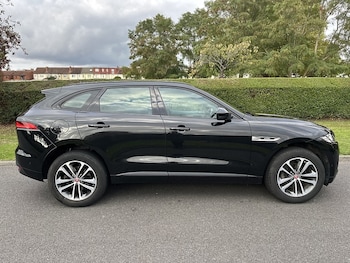 Used Jaguar F-Pace 2018 for sale - 76232396: Photo 2