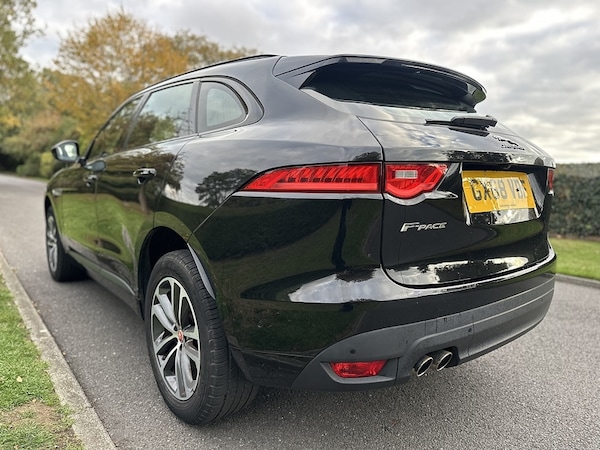 Used Jaguar F-Pace 2018 for sale - 76232396: Photo 8