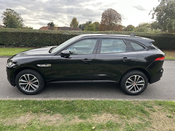 Used Jaguar F-Pace 2018 for sale - 76232396: Photo 9