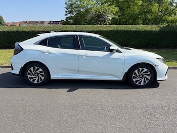 Used Honda Civic 2020 for sale - 79435602: Photo