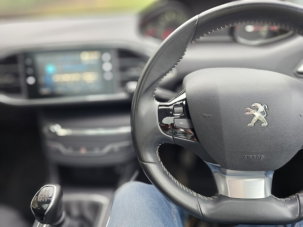Used Peugeot 308 2019 for sale - 76242633: Photo 12