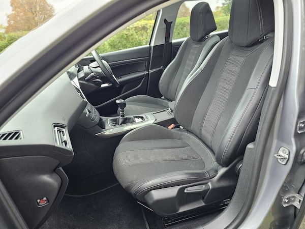 Used Peugeot 308 2019 for sale - 76242633: Photo 32