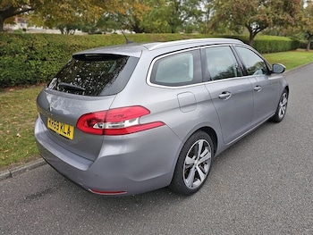 Used Peugeot 308 2019 for sale - 76242633: Photo 3