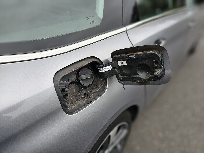 Used Peugeot 308 SW 2019 for sale - 76242633: Photo 41