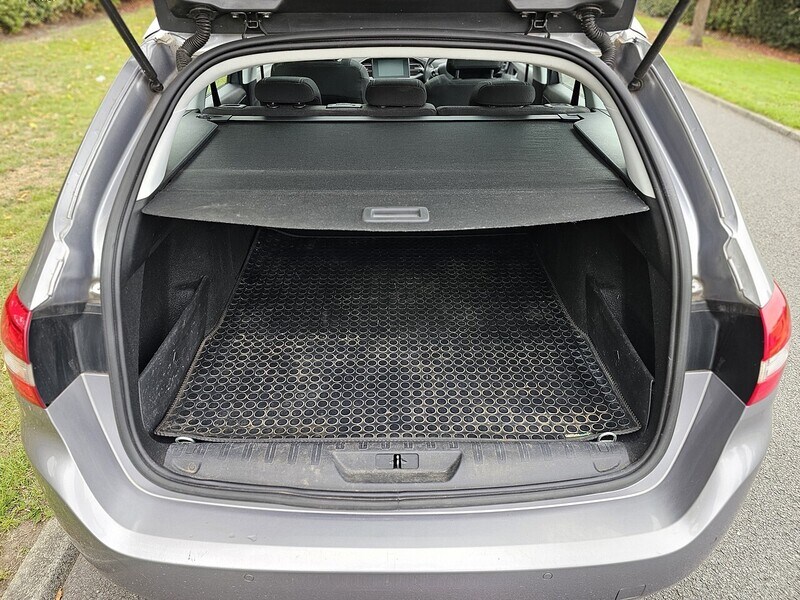Used Peugeot 308 SW 2019 for sale - 76242633: Photo 47