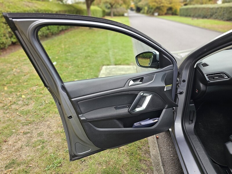 Used Peugeot 308 SW 2019 for sale - 76242633: Photo 48