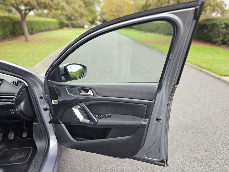 Used Peugeot 308 SW 2019 for sale - 76242633: Photo 51