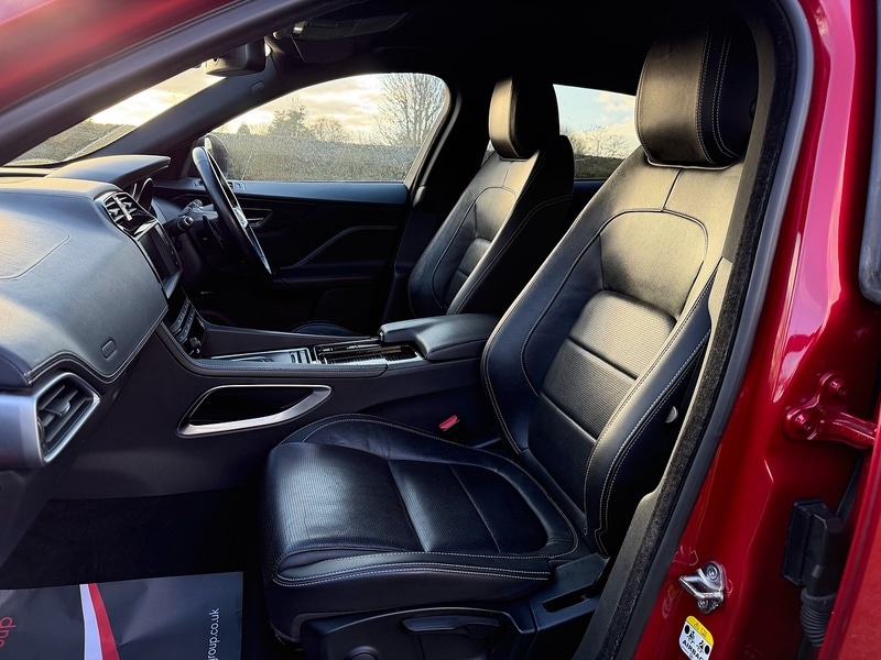 Used Jaguar F-Pace 2017 for sale - 76747982: Photo 18