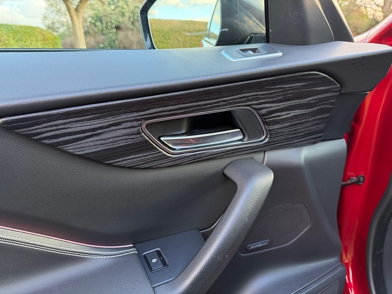 Used Jaguar F-Pace 2017 for sale - 76747982: Photo 27