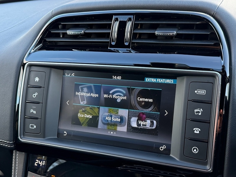 Used Jaguar F-Pace 2017 for sale - 76747982: Photo 51