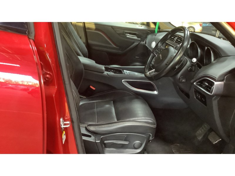 Used Jaguar F-Pace 2017 for sale - 76747982: Photo 7
