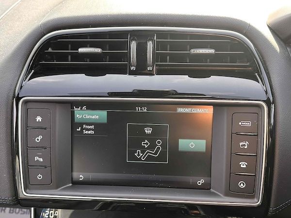 Used Jaguar XE 2017 for sale - 73949160: Photo 22