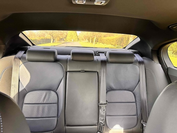 Used Jaguar XE 2017 for sale - 73949160: Photo 25