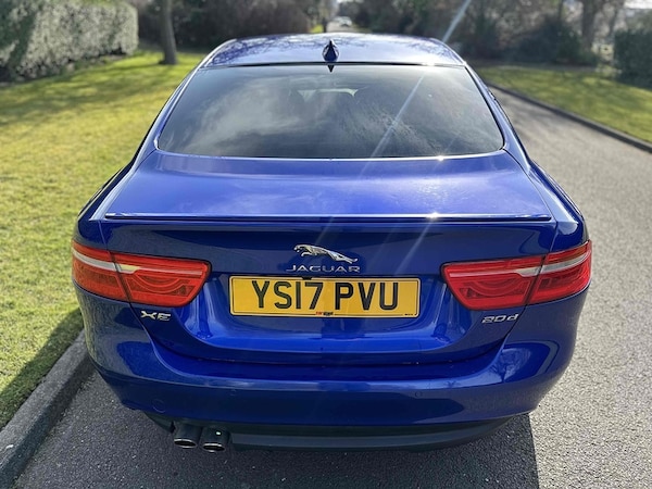 Used Jaguar XE 2017 for sale - 73949160: Photo 5