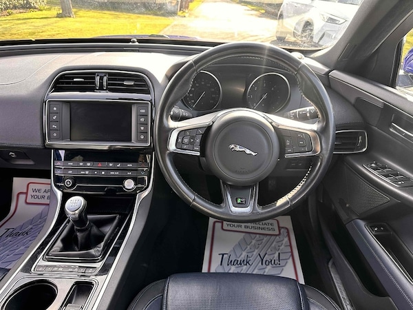 Used Jaguar XE 2017 for sale - 73949160: Photo 9
