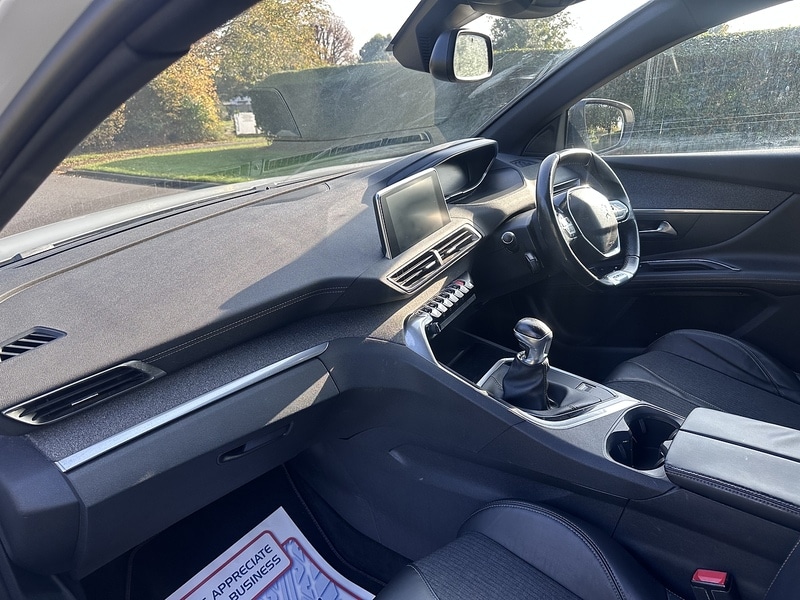 Used Peugeot 3008 2017 for sale - 76249139: Photo 17