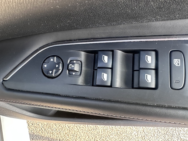 Used Peugeot 3008 2017 for sale - 76249139: Photo 27