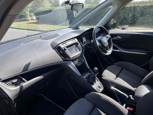 Used Vauxhall Zafira Tourer 2017 for sale - 75603923: Photo 17
