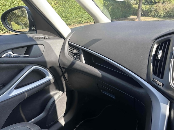 Used Vauxhall Zafira Tourer 2017 for sale - 75603923: Photo 32
