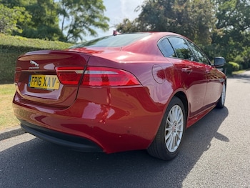 Used Jaguar XE 2016 for sale - 79104266: Photo
