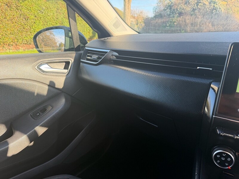 Used Renault Clio 2020 for sale - 77399916: Photo 34