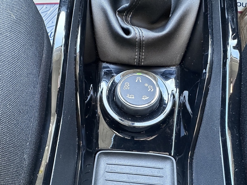 Used Peugeot 2008 2016 for sale - 76034917: Photo 27