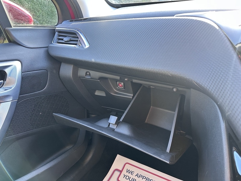 Used Peugeot 2008 2016 for sale - 76034917: Photo 32