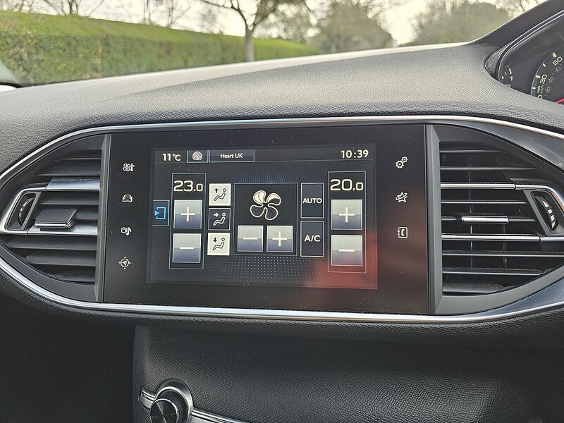 Used Peugeot 308 2015 for sale - 77902533: Photo 12