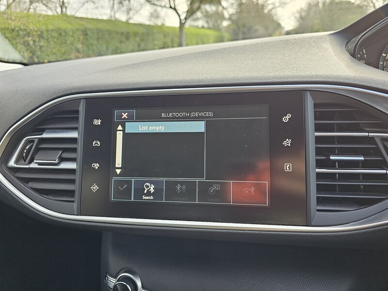 Used Peugeot 308 2015 for sale - 77902533: Photo 14