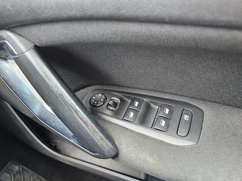 Used Peugeot 308 2015 for sale - 77902533: Photo 26