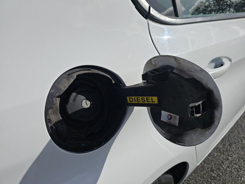 Used Peugeot 308 2015 for sale - 77902533: Photo 41