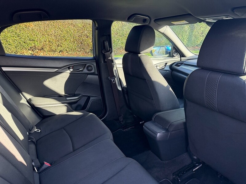 Used Honda Civic 2017 for sale - 77501090: Photo 22