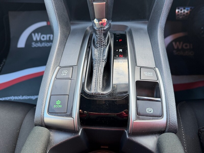 Used Honda Civic 2017 for sale - 77501090: Photo 29