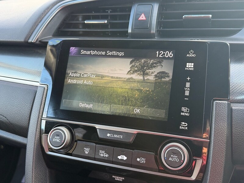 Used Honda Civic 2017 for sale - 77501090: Photo 32