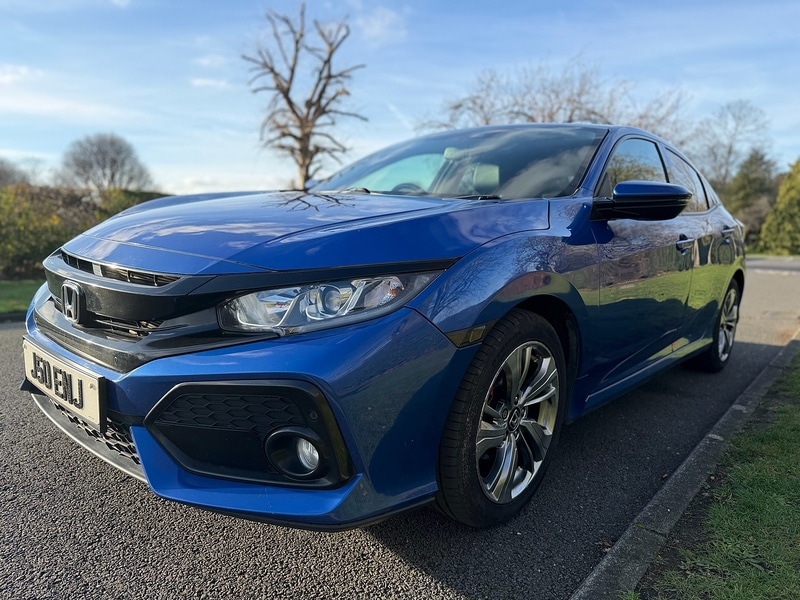 Used Honda Civic 2017 for sale - 76941690: Photo 11