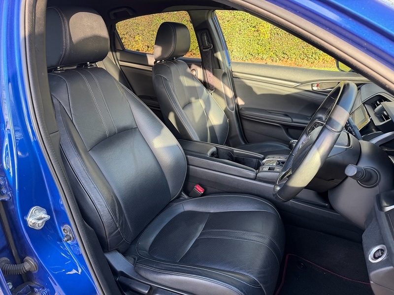 Used Honda Civic 2017 for sale - 76941690: Photo 24