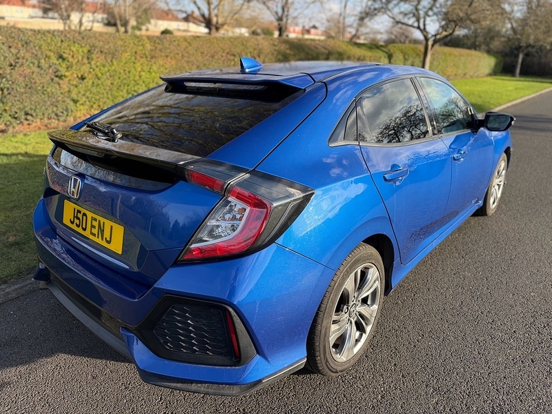 Used Honda Civic 2017 for sale - 76941690: Photo 3