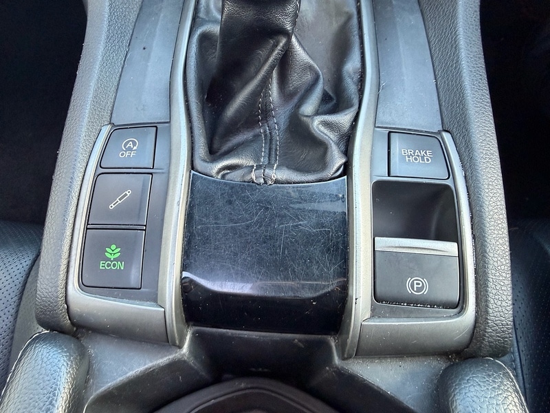 Used Honda Civic 2017 for sale - 76941690: Photo 30