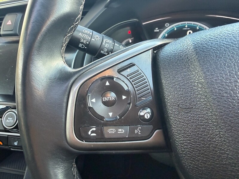 Used Honda Civic 2017 for sale - 76941690: Photo 33