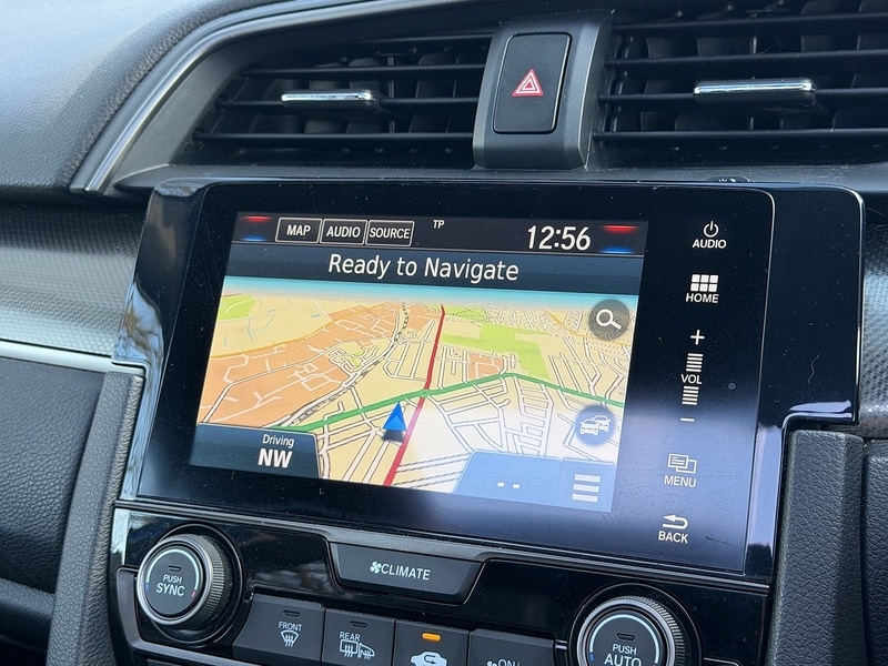 Used Honda Civic 2017 for sale - 76941690: Photo 44