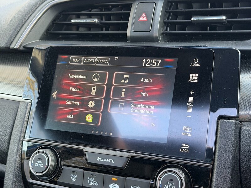 Used Honda Civic 2017 for sale - 76941690: Photo 46