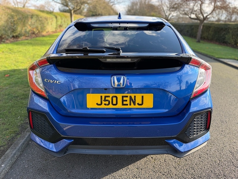 Used Honda Civic 2017 for sale - 76941690: Photo 5