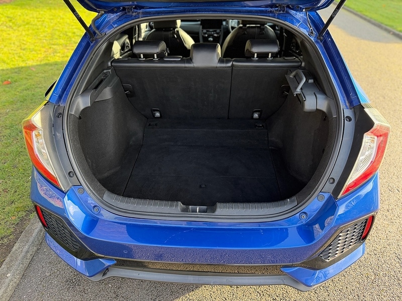 Used Honda Civic 2017 for sale - 76941690: Photo 6