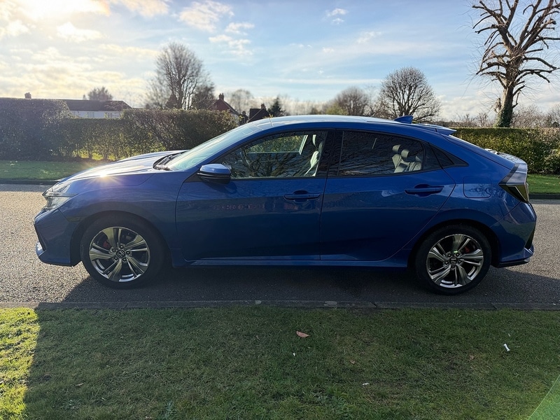 Used Honda Civic 2017 for sale - 76941690: Photo 9