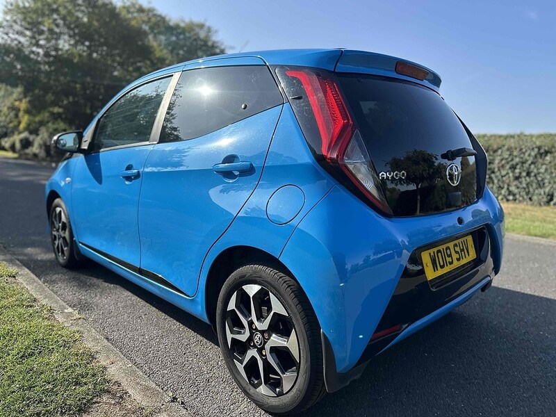 Used Toyota AYGO 2019 for sale - 76197323: Photo 8