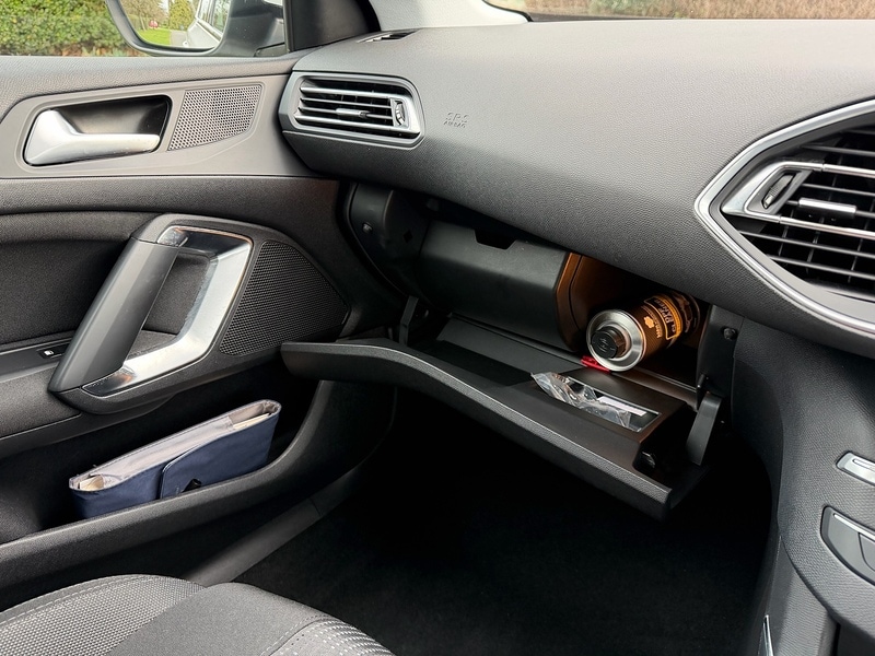 Used Peugeot 308 2016 for sale - 77490722: Photo 29