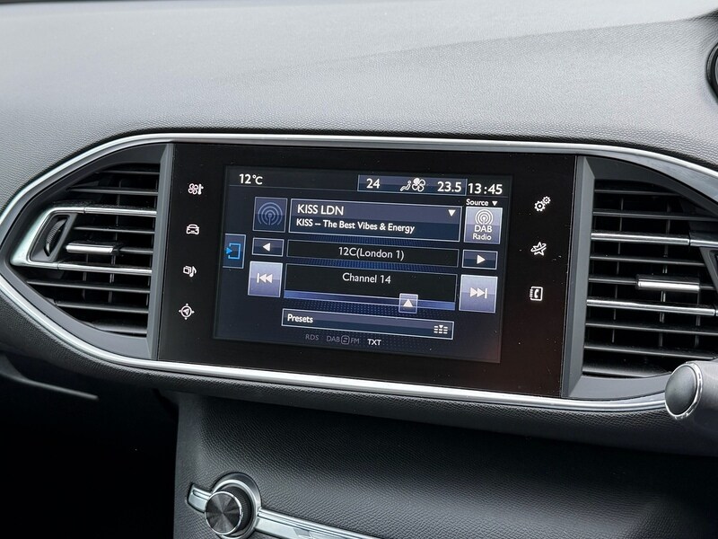 Used Peugeot 308 2016 for sale - 77490722: Photo 32